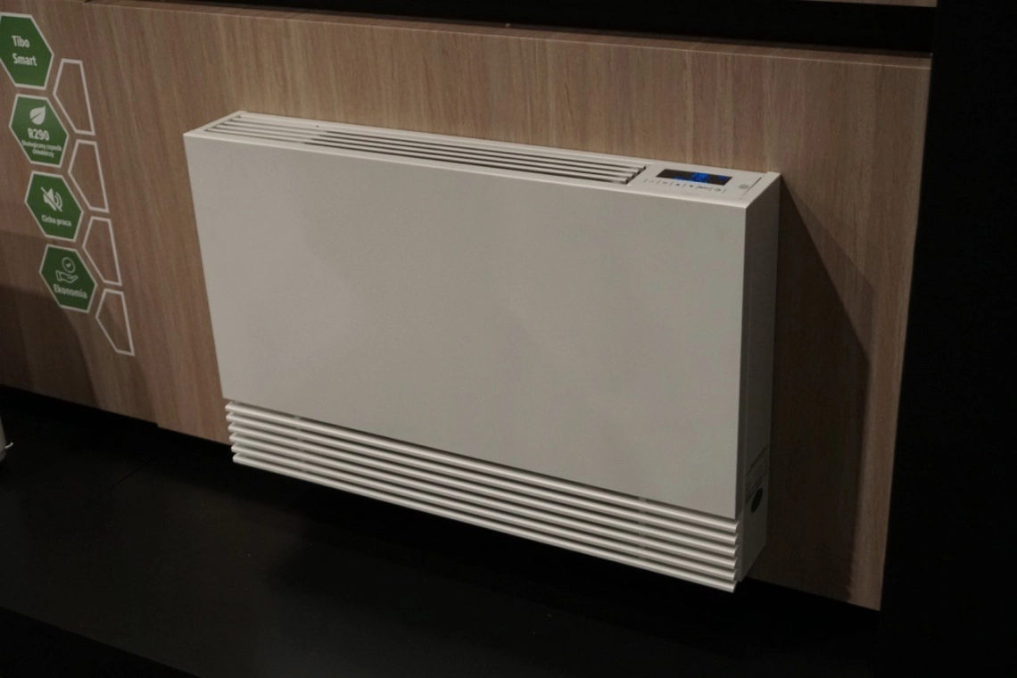 Le stand de Mycond à l'Expo HVAC de Varsovie 2023 présentant des solutions HVAC avancées.