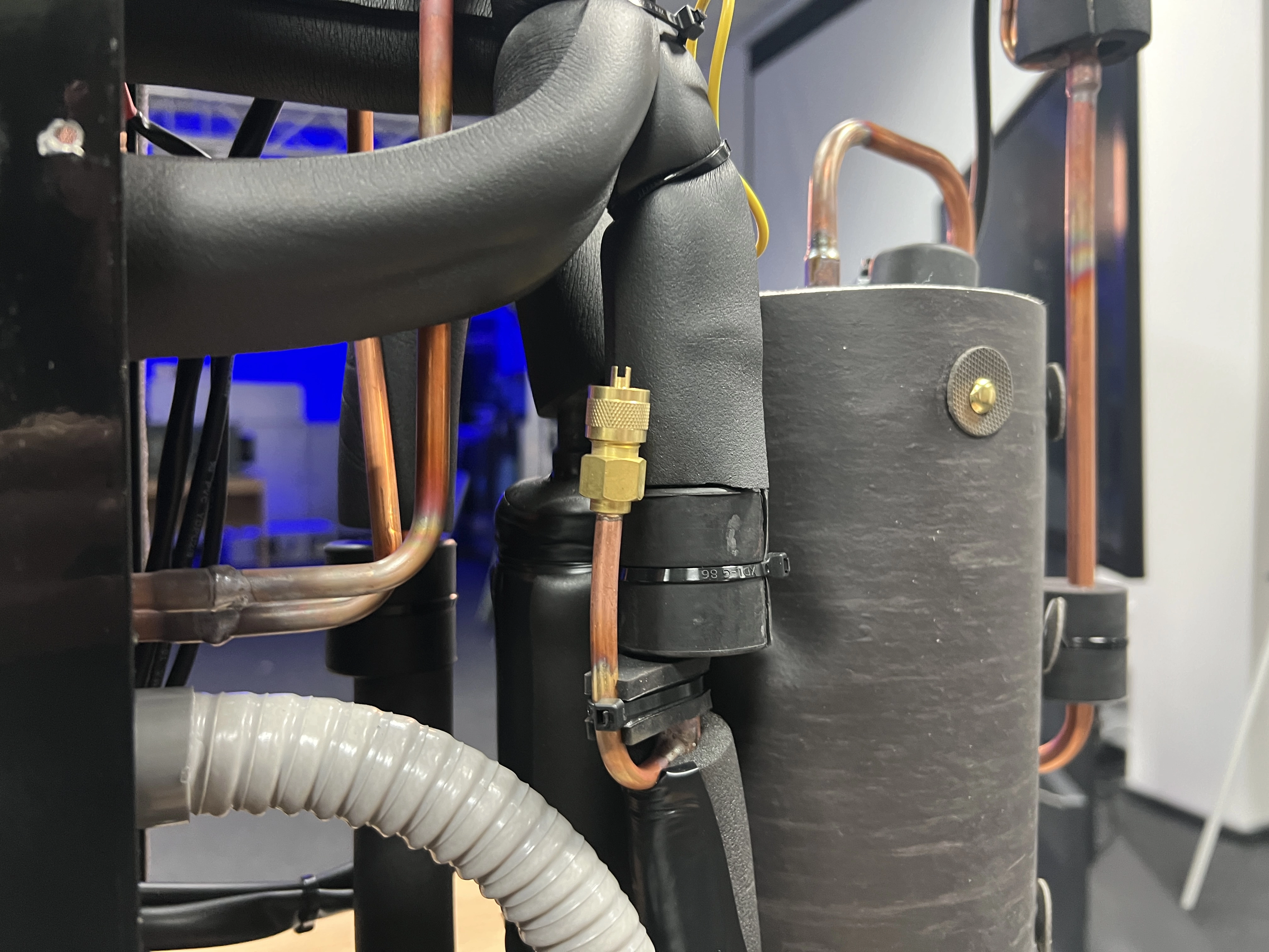 D&eacute;shumidificateur canalis&eacute; pour piscines, contr&ocirc;le fluide Mycond MSHAC