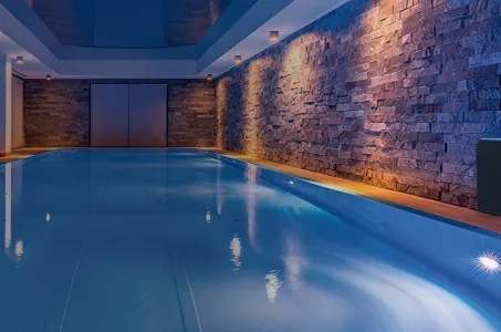 5 méthodes éprouvées pour résoudre rapidement les problèmes d'humidité dans les piscines