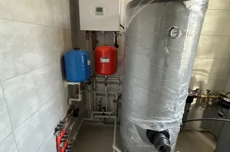 Villa individuelle avec pompes à chaleur Mycond Split BeeHeat MHS-U12BH